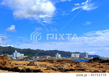千葉県南房総市白浜町 房総半島 野島崎から望む白浜町の風景 千葉県南房総市白浜町 房総半島 野島崎から望む白浜町の風景 83753779