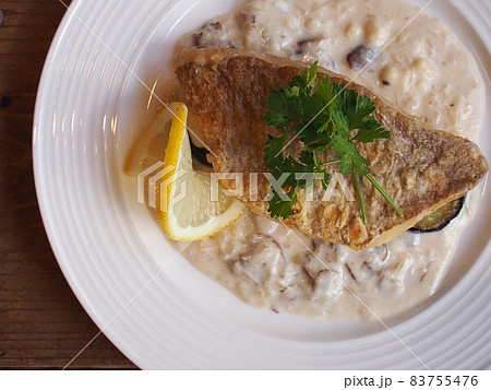 チコ鯛のソテー 83755476