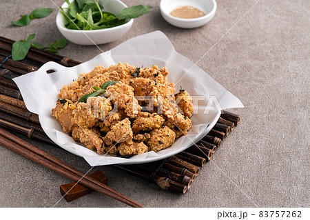 フライドチキン からあげ 鶏の唐揚 83757262