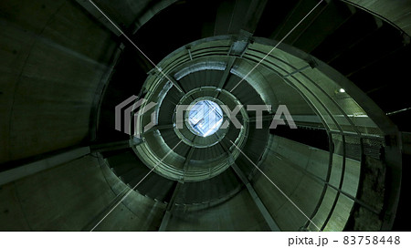 螺旋階段③ 83758448