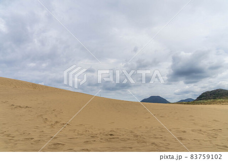 鳥取砂丘 83759102