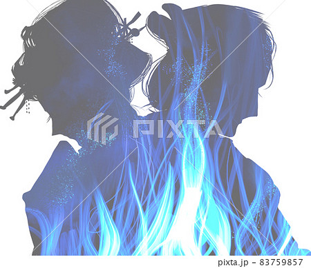 身分差の恋で別れを悲しみ抱擁する町娘と若侍と炎のシルエット 83759857