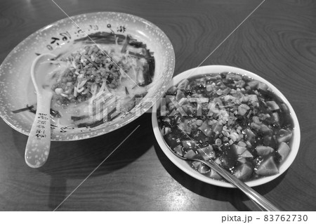 ラーメンとマーボー豆腐 ラーメンとマーボー豆腐 83762730