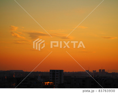 夕暮れの空 夕暮れの空 83763930