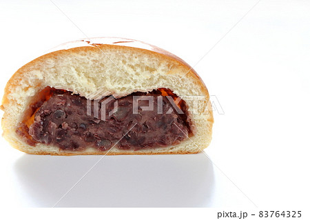 あんパンの断面 あんパンの断面 83764325
