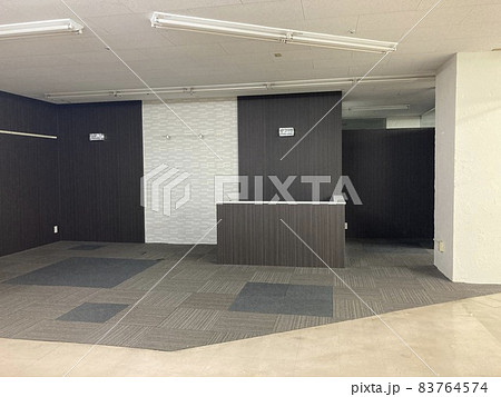 雑居ビル内の空き物件 店舗スペース 居抜き物件 83764574