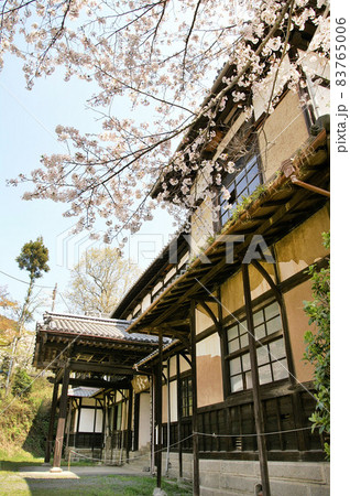 移築前の「一乗閣」 和歌山県 岩出市 根来寺境内 移築前の「一乗閣」 和歌山県 岩出市 根来寺境内 83765006