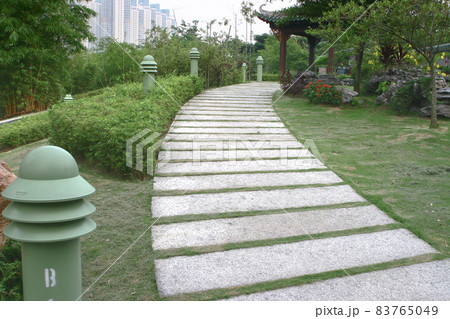 a Concrete path in Lingnan Garden, hk 83765049