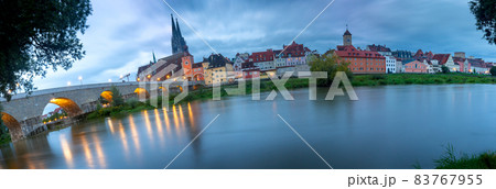 Regensburg. View of the old historical part of the city at dawn. 83767955