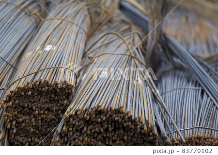 Reinforcing bars with a periodic profile in the packs are stored in the metal products warehouse 83770102
