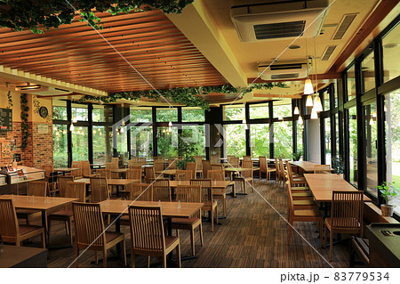 緑に囲まれたカフェ・レストラン やくらいガーデン 緑に囲まれたカフェ・レストラン やくらいガーデン 83779534