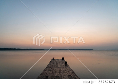 クッチャロ湖畔の夕暮れ 北海道 クッチャロ湖畔の夕暮れ 北海道 83782873