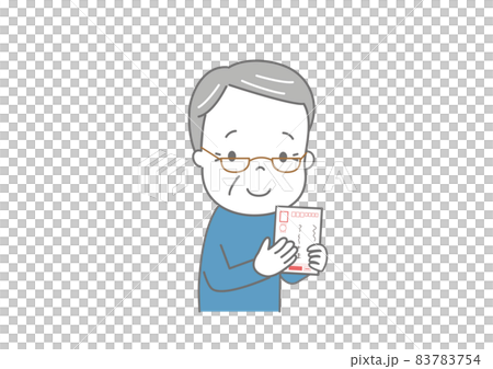 年賀状を笑顔で見ているおじいさん 年賀状を笑顔で見ているおじいさん 83783754