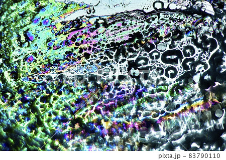 太陽光を薄氷りに偏光板（フィルター）を使い通して出来た色模様 83790110