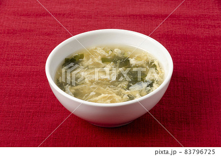 玉子とワカメの中華風スープ 83796725