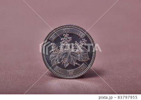 500円硬貨 83797955