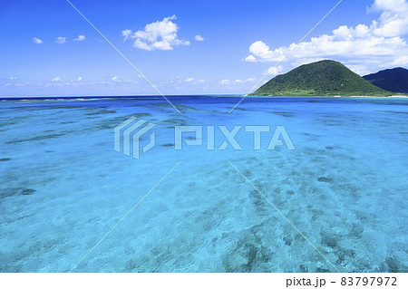 米崎ビーチ　野甫大橋　伊平屋島 83797972