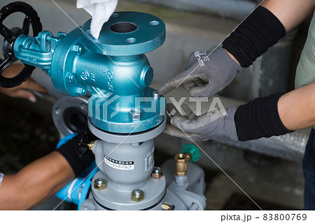 配管作業 83800769