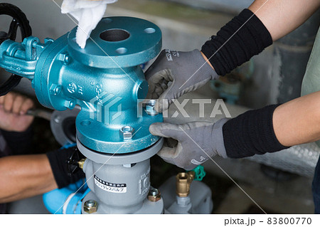 配管作業 83800770