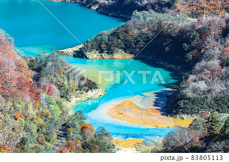 【苗場ドラゴンドラ】晩秋の二居湖 83805113