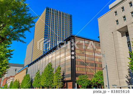 東京 千代田区の都市風景 帝国劇場 東京 千代田区の都市風景 帝国劇場 83805616