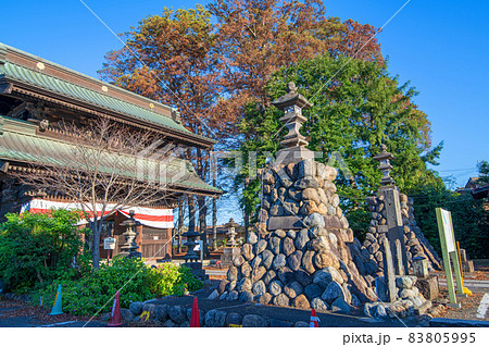 妻沼聖天山 歓喜院 貴惣門 秋の季節 妻沼聖天山 歓喜院 貴惣門 秋の季節 83805995