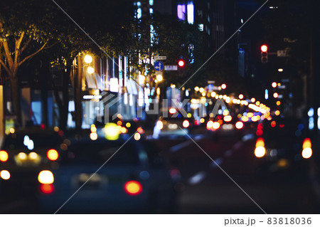 夜の道路 夜の道路 83818036