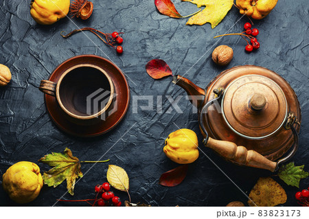 Autumn tea with quince Autumn tea with quince 83823173