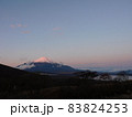 山中湖パノラマ台からの秋の早朝の赤富士 83824253