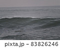 波　海　荒波　台風 83826246