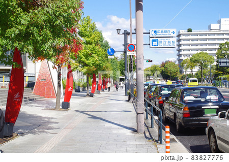 ふれあい広場前の歩道の景色 ふれあい広場前の歩道の景色 83827776