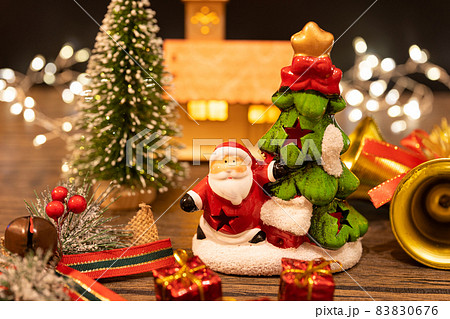 【素材】クリスマスイメージ 【素材】クリスマスイメージ 83830676
