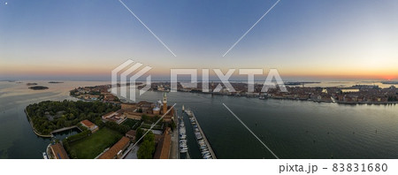 Aerial panorama of the lagoon of Venice and Lido island during sunrise 83831680