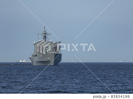 横須賀軍港めぐり 護衛艦 横須賀軍港めぐり 護衛艦 83834199