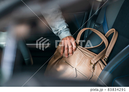 車上荒らし・置き引き・車 83834291