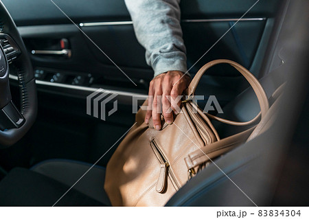 車上荒らし・置き引き・車 83834304