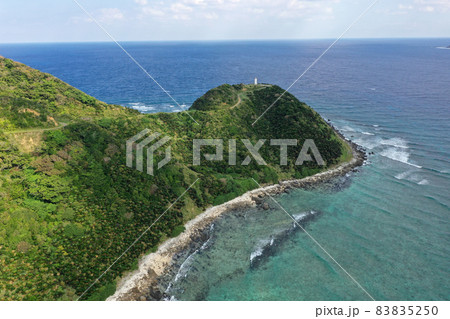 奄美の龍郷町の今井崎の岬の空撮 83835250