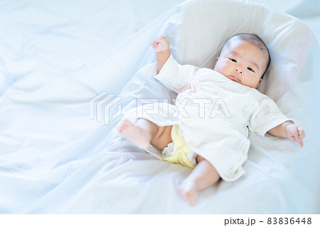 赤ちゃん 3ヶ月 赤ちゃん 3ヶ月 83836448