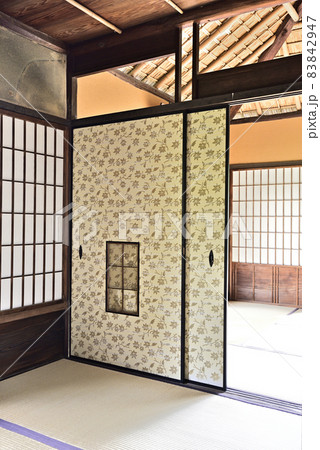 桂離宮　月波楼　一の間もみじ柄の襖 83842947