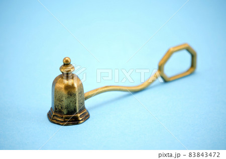 Brass sniffer bell for extinguishing candle 83843472