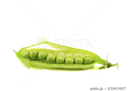 isolated on white pea pod with fresh peas 83843487