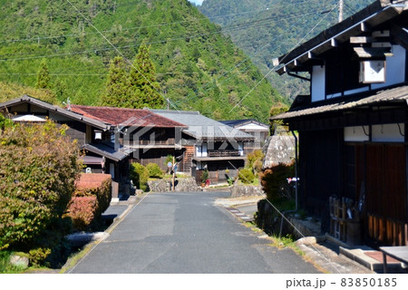 歴史街道中山道の妻籠宿 83850185