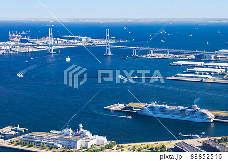 横浜ベイエリア ベイブリッジと大さん橋 横浜ベイエリア ベイブリッジと大さん橋 83852546