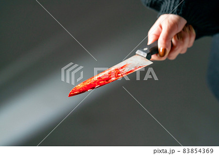 事件・包丁・刺す・イメージ 事件・包丁・刺す・イメージ 83854369