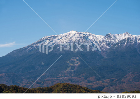 《長野県》木曽町　開田高原　地蔵峠からの御嶽山 83859093