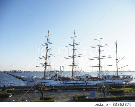 名古屋港停泊の日本丸 83862876