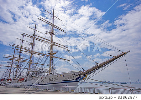 名古屋港停泊の日本丸 83862877