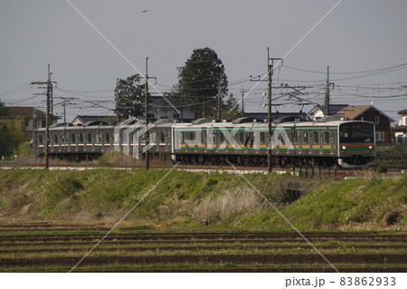 初夏の水田と宇都宮線205系(8両編成/日光線車両代走) 初夏の水田と宇都宮線205系(8両編成/日光線車両代走) 83862933