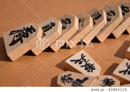 ドミノ倒し 将棋倒し 83864129