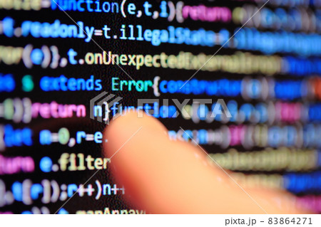 プログラミングイメージ_Errorを指さす 83864271